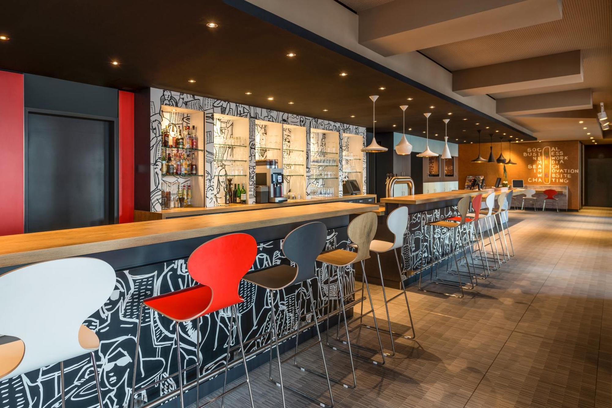 Ibis Hotel Muenchen Garching Garching bei Muenchen Exterior photo