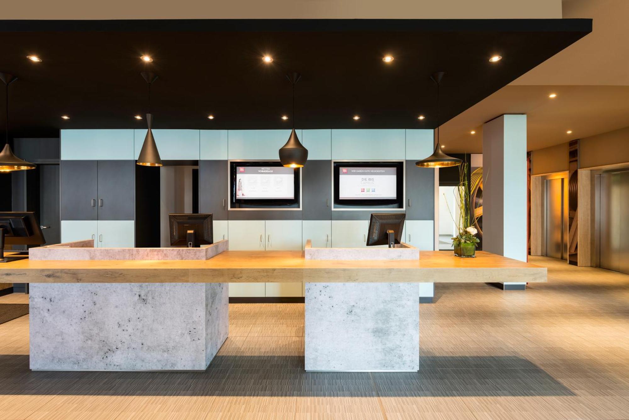Ibis Hotel Muenchen Garching Garching bei Muenchen Exterior photo